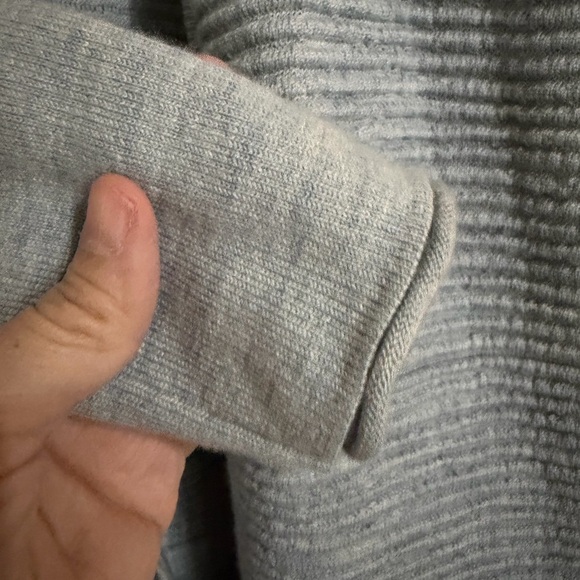 Lululemon sit in lotus sweater - Picture 5 of 9